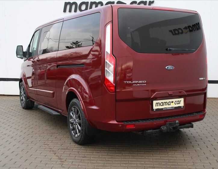 Ford Tourneo Custom MPV 2,0 l 136 kw