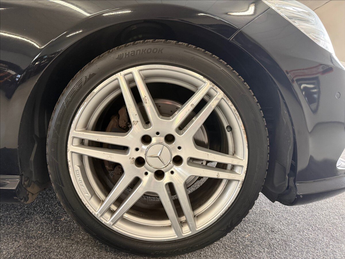 Mercedes-Benz Třídy E Kombi 2,1 l 100 kw