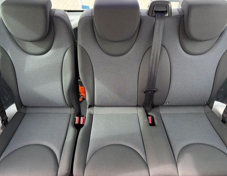 Peugeot Expert MPV 2,0 l 88 kw