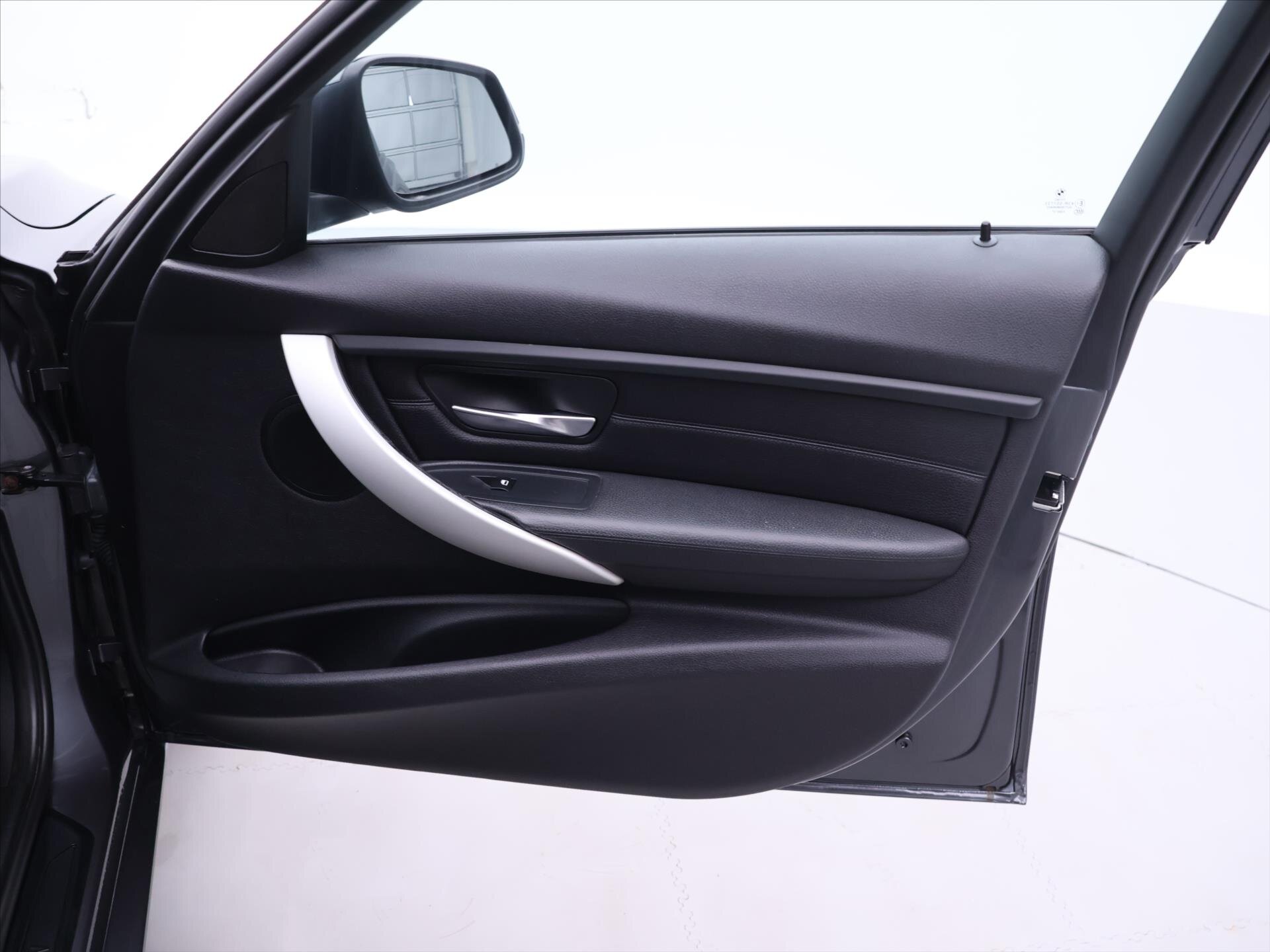 BMW Řada 3 Sedan 2,0 l 120 kw