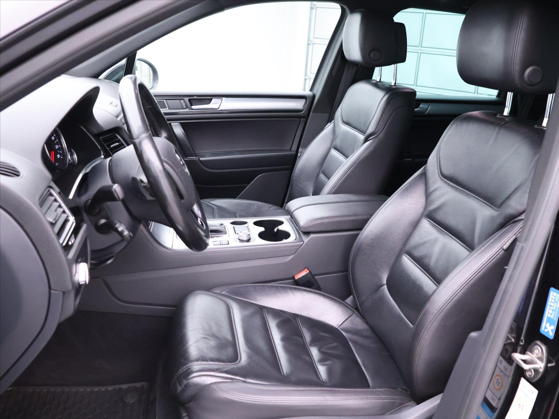 Volkswagen Touareg SUV / Terénní 3,0 l 193 kw