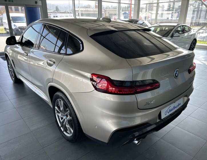 BMW X4 SUV / Terénní 2,0 l 140 kw