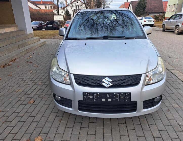 Suzuki SX4 Hatchback 1,9 l 88 kw