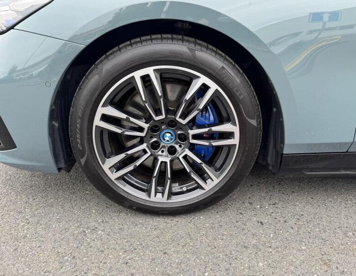 BMW i5 Sedan 1,0 442 kw