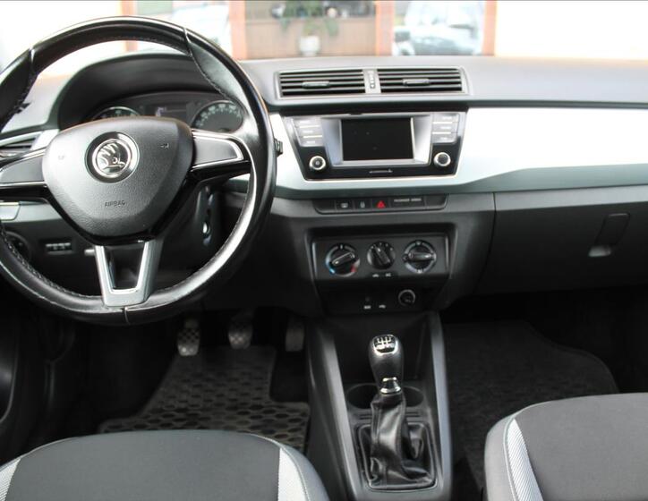 Škoda Fabia 10