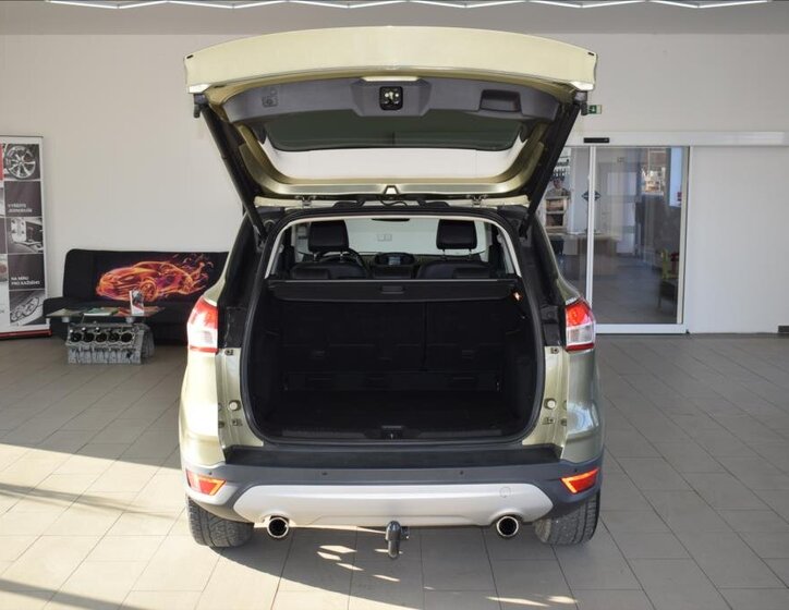 Ford Kuga SUV 1,5 l 110 kw