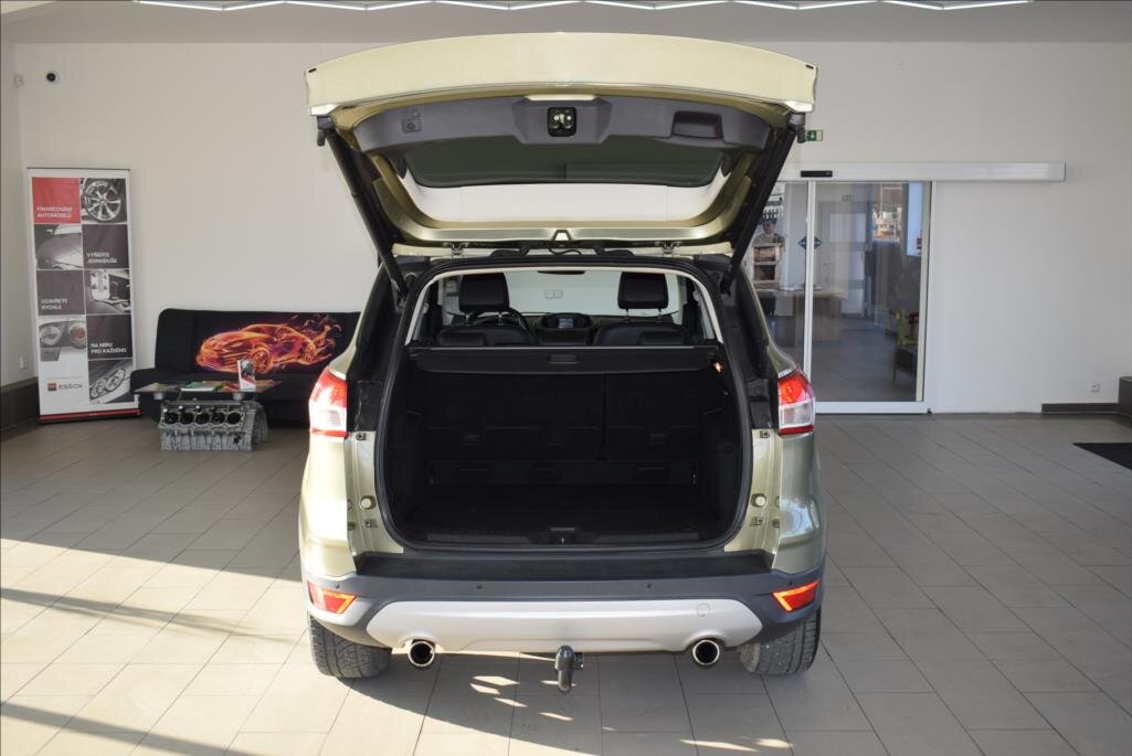 Ford Kuga SUV 1,5 l 110 kw