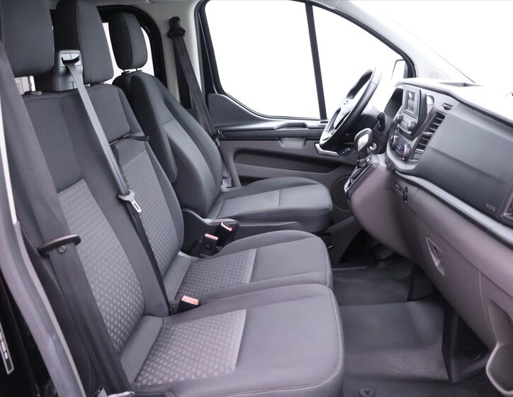 Ford Transit Custom Kombi 2,0 l 96 kw