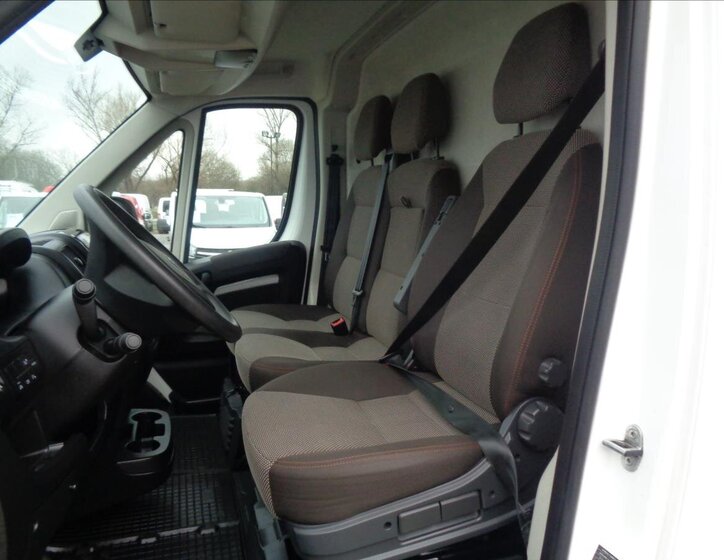 Peugeot Boxer Ostatní 2,2 l 121 kw