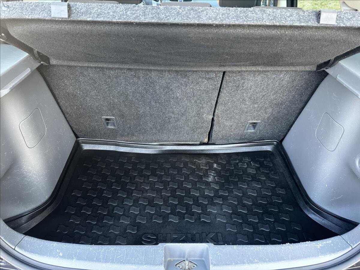 Suzuki SX4 Hatchback 1,6 l 88 kw