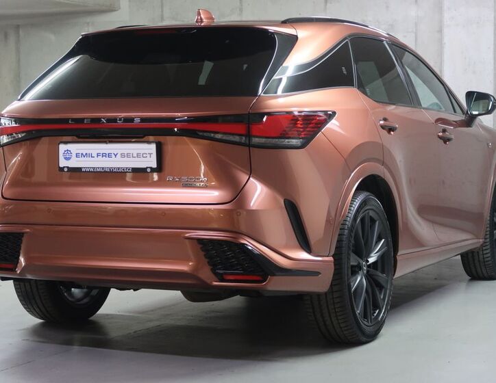 Lexus RX 500h 5