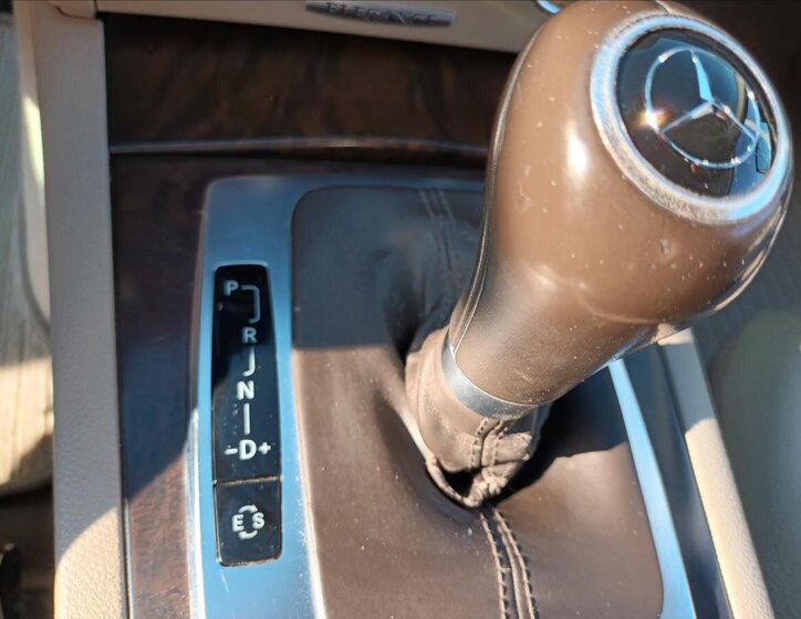 Mercedes-Benz Třídy C Kombi 2,1 l 100 kw