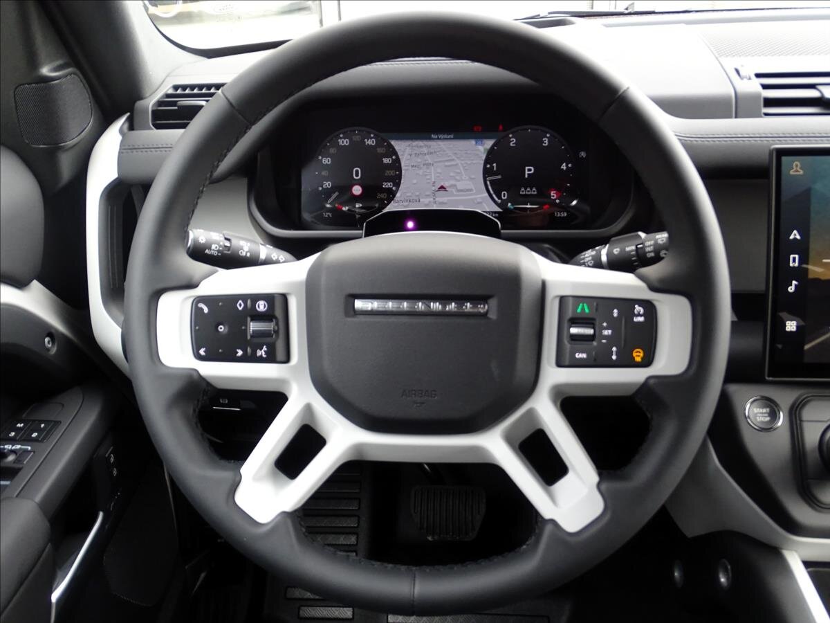 Land Rover Defender SUV 3,0 l 183 kw