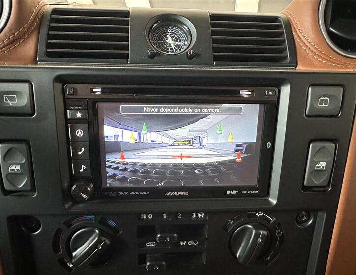 Land Rover Defender 39