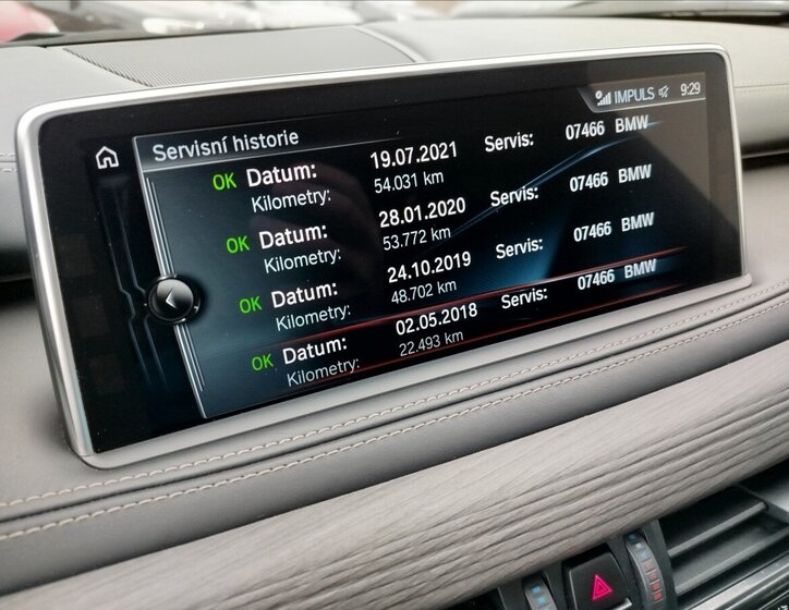 BMW X5 SUV 3,0 l 280 kw