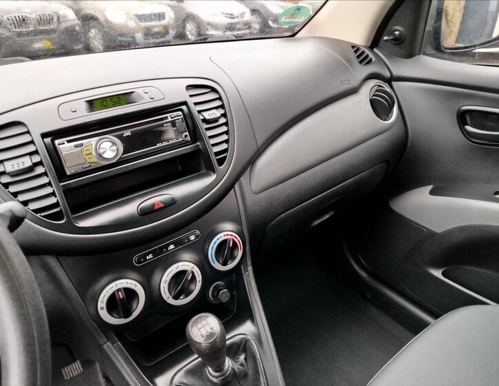 Hyundai i10 Hatchback 1,1 l 49 kw