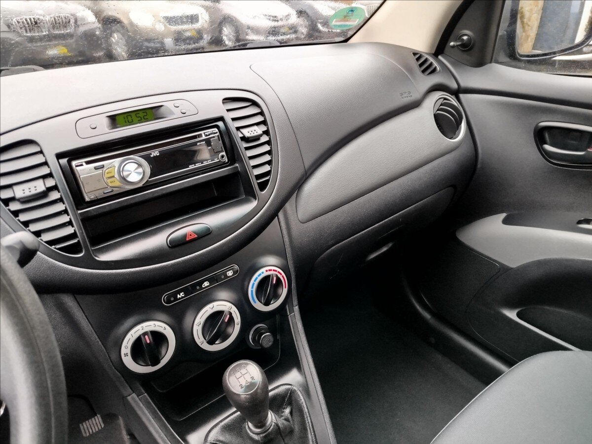 Hyundai i10 Hatchback 1,1 l 49 kw