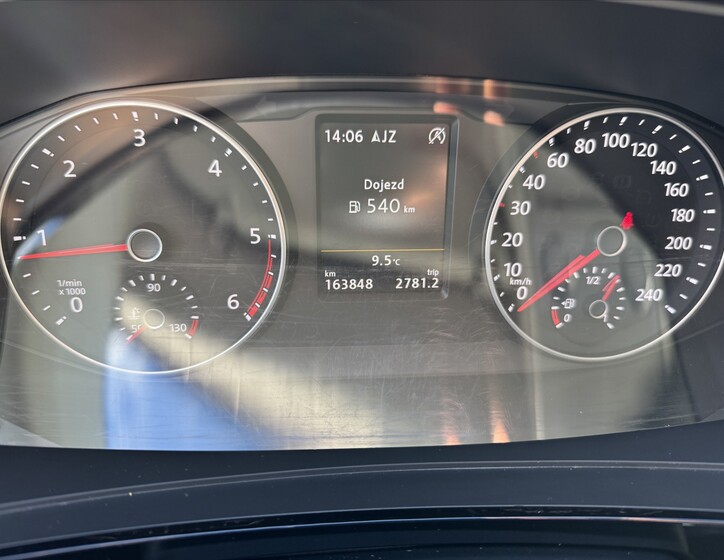 Volkswagen Multivan 9