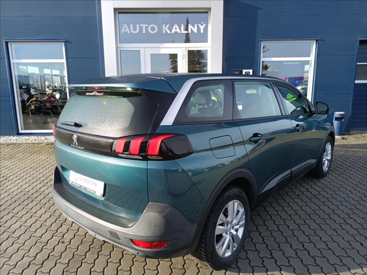 Peugeot 5008 SUV 1,2 l 96 kw