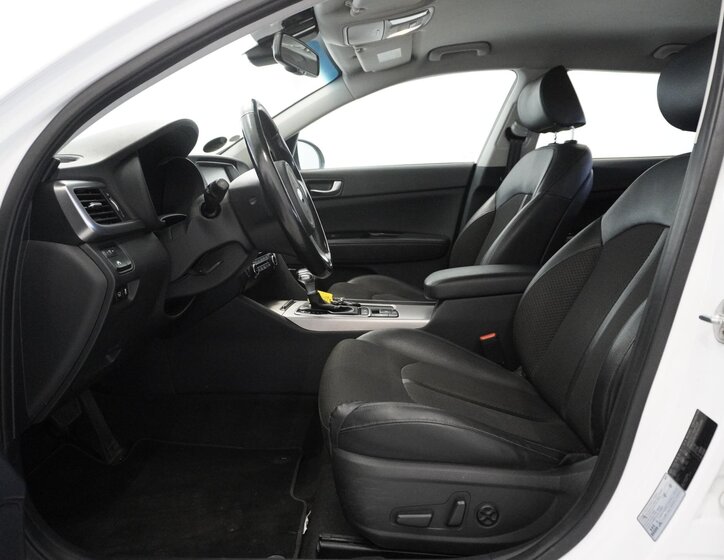 KIA Optima Kombi 2,0 l 151 kw