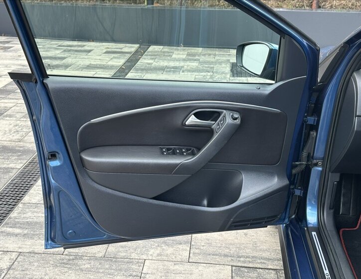 Volkswagen Polo Hatchback 1,8 l 141 kw