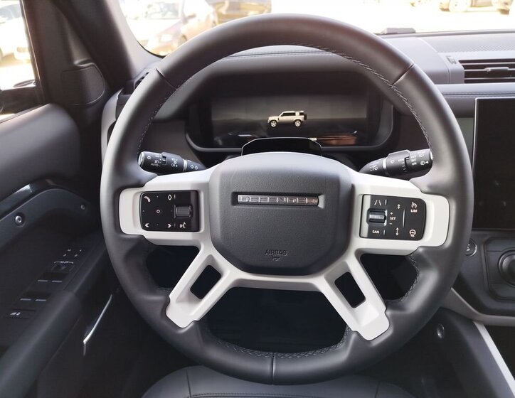 Land Rover Defender SUV / Terénní 3,0 l 258 kw