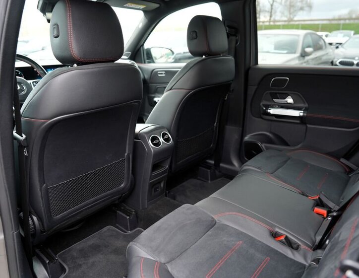 Mercedes-Benz GLB SUV / Terénní 2,0 l 110 kw