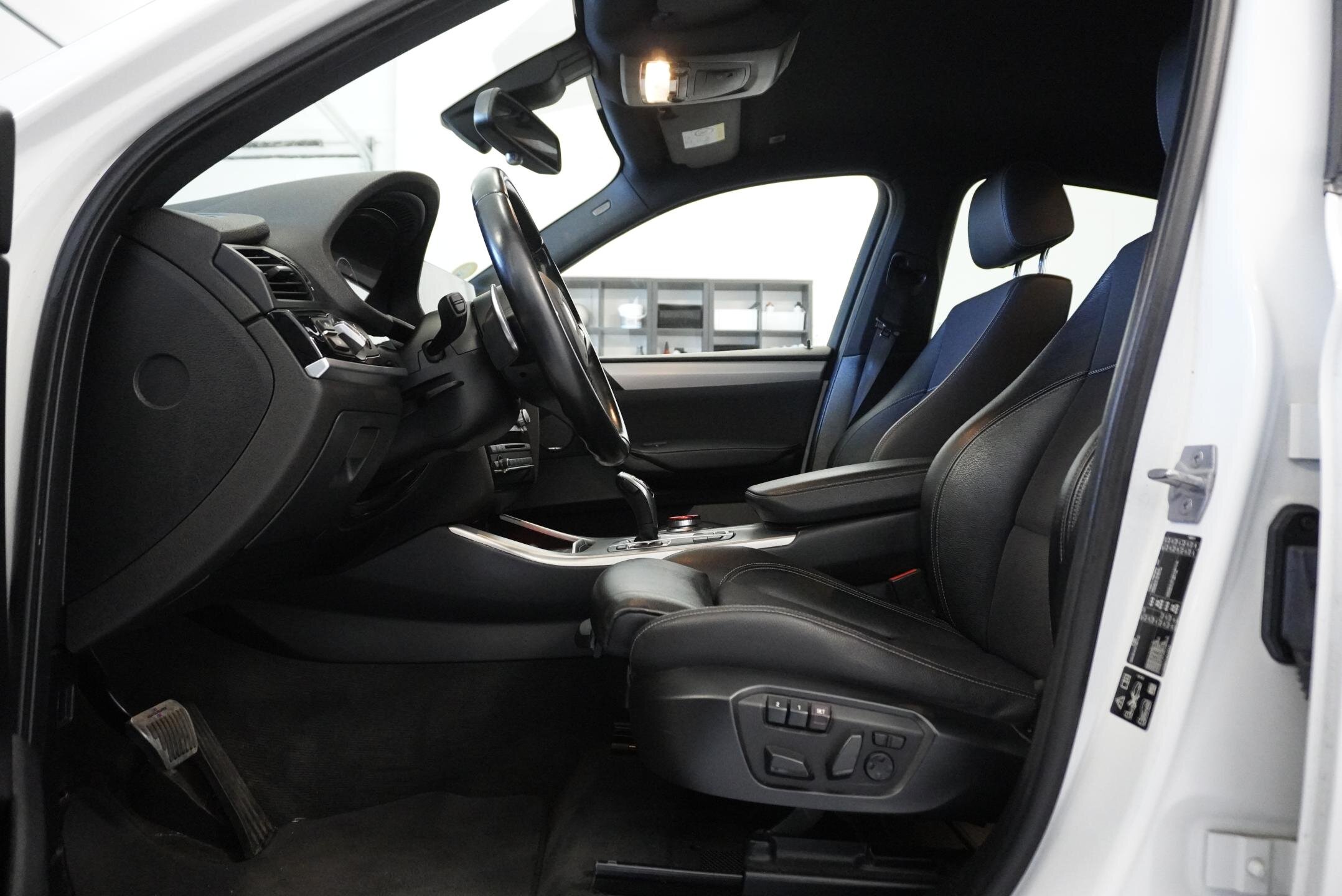 BMW X4 SUV / Terénní 3,0 l 230 kw