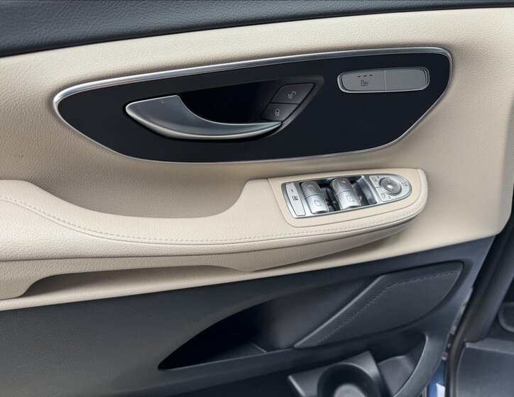 Mercedes-Benz Třídy V 4