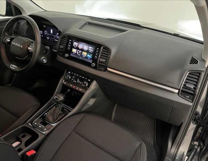 Škoda Karoq SUV 1,5 l 110 kw