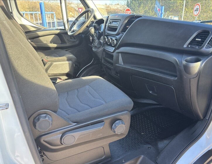 Iveco Daily Sklápěč 2,3 l 100 kw