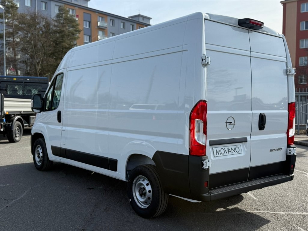 Opel Movano