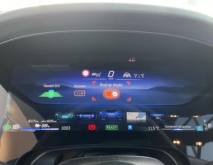 Mercedes-Benz EQS 16