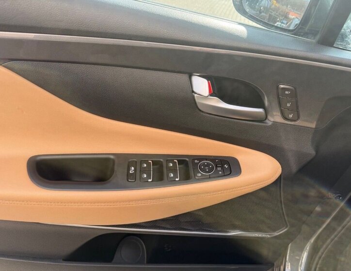 Hyundai Santa Fe SUV / Terénní 2,2 l 148 kw