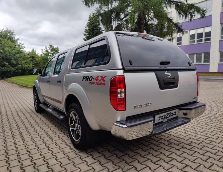 Nissan Navara 3