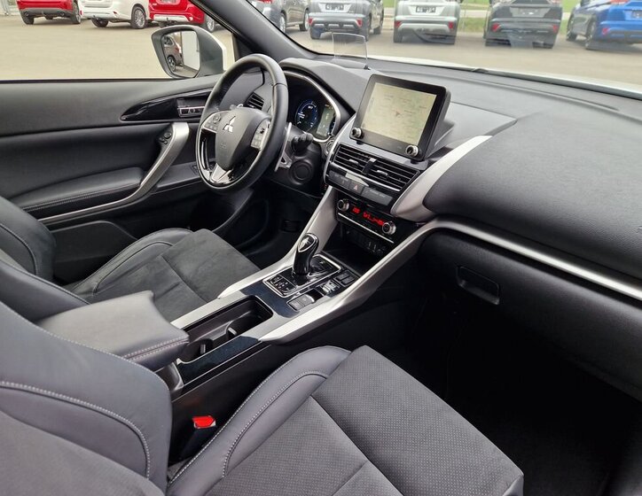 Mitsubishi Ostatní SUV / Terénní 2,4 l 138 kw