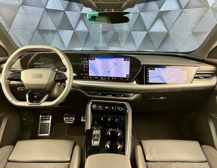 Audi Q5 SUV 2,0 l 150 kw