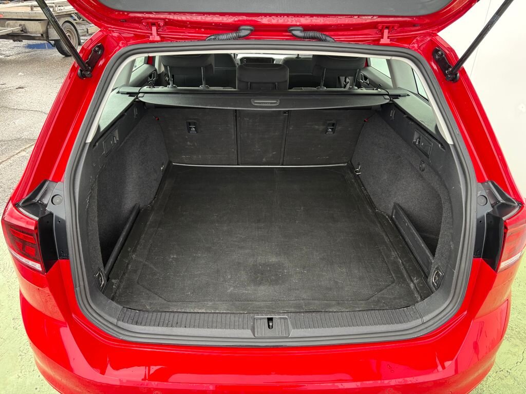 Volkswagen Passat Kombi 2,0 l 90 kw