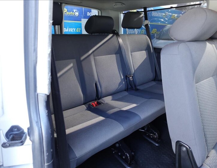 Volkswagen Caravelle Ostatní 2,0 l 132 kw