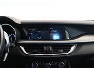 Alfa Romeo Stelvio 31