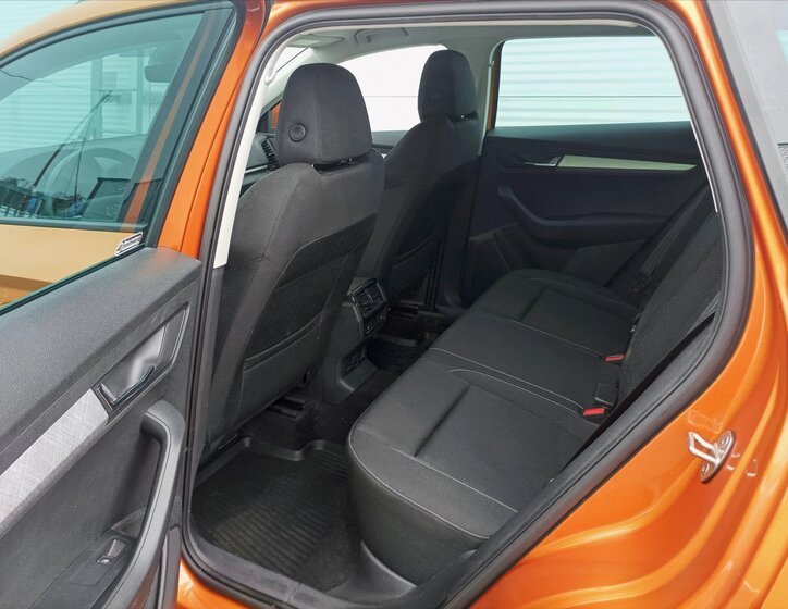 Škoda Karoq SUV / Terénní 1,5 l 110 kw