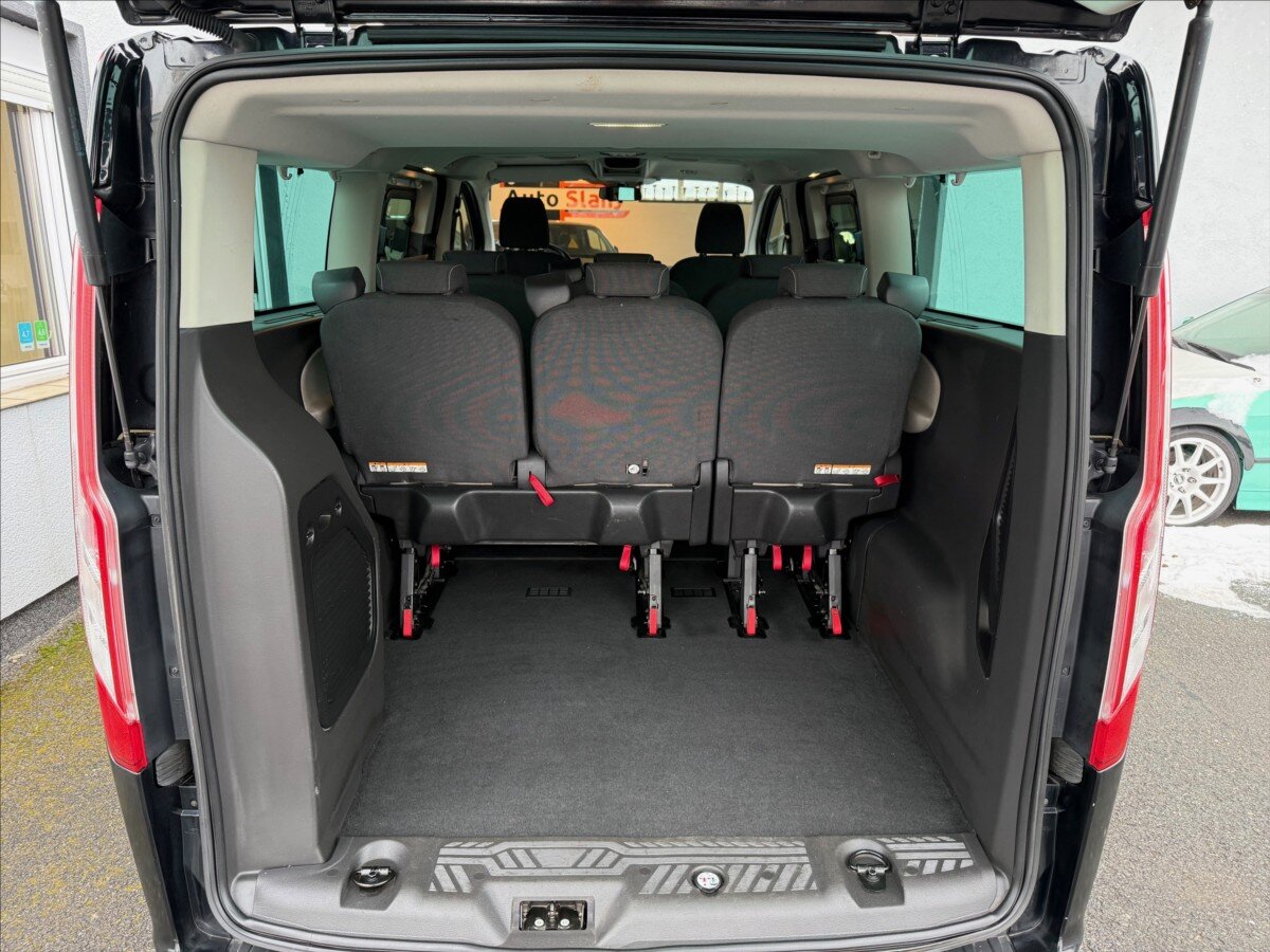 Ford Tourneo Custom MPV 2,2 l 92 kw