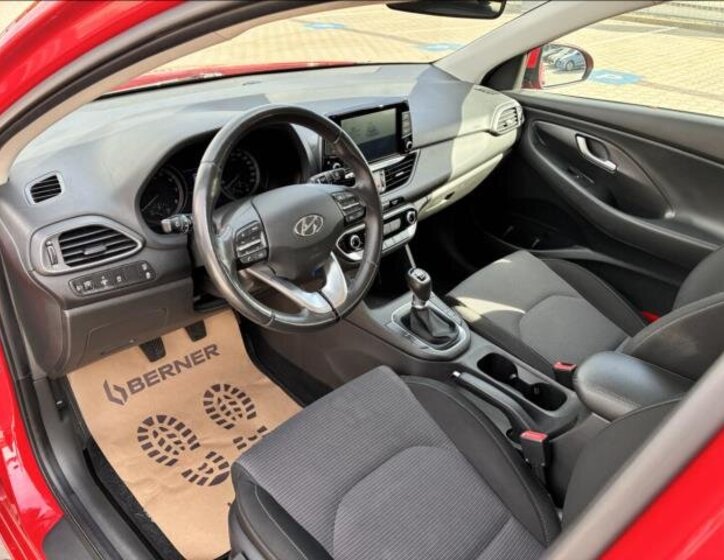 Hyundai i30 Hatchback 998,0 88 kw