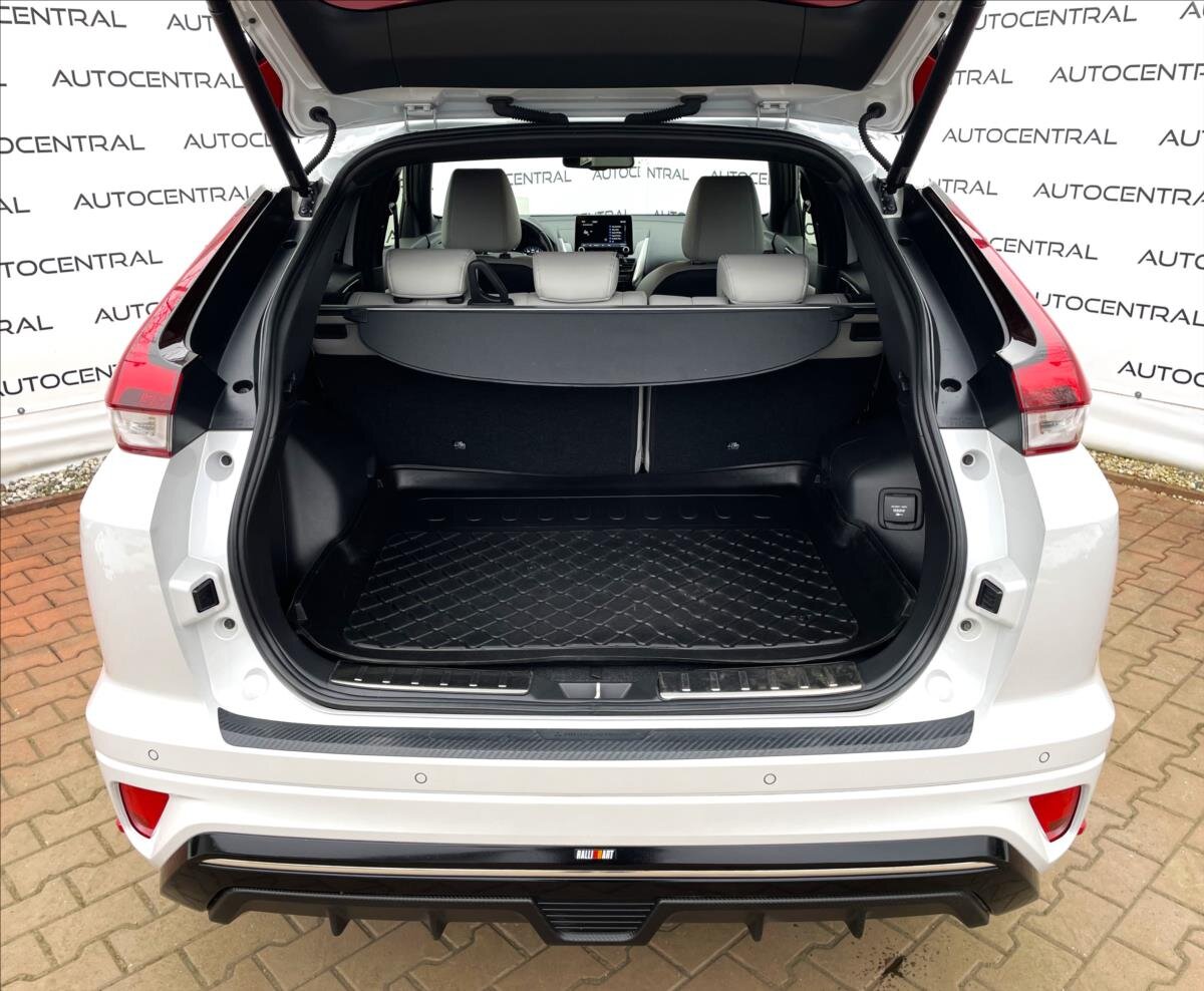 Mitsubishi Eclipse Cross SUV 2,4 l 130 kw