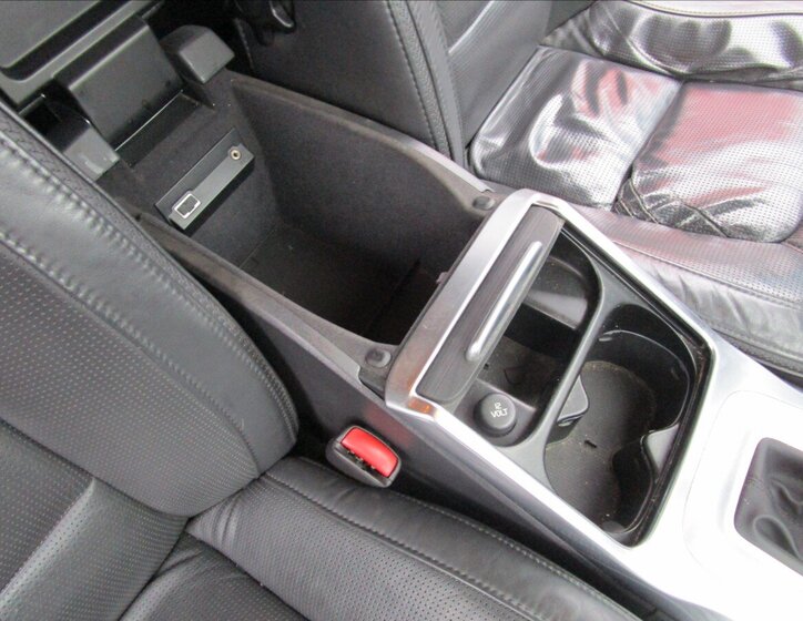 Volvo XC70 Kombi 2,4 l 158 kw