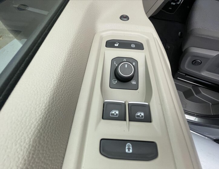 Volkswagen Multivan Ostatní 2,0 l 110 kw