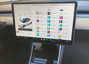 Tesla Model 3 Sedan 0,0 208 kw