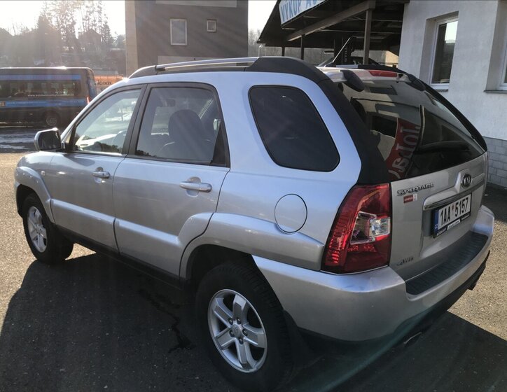 KIA Sportage SUV / Terénní 2,0 l 104 kw