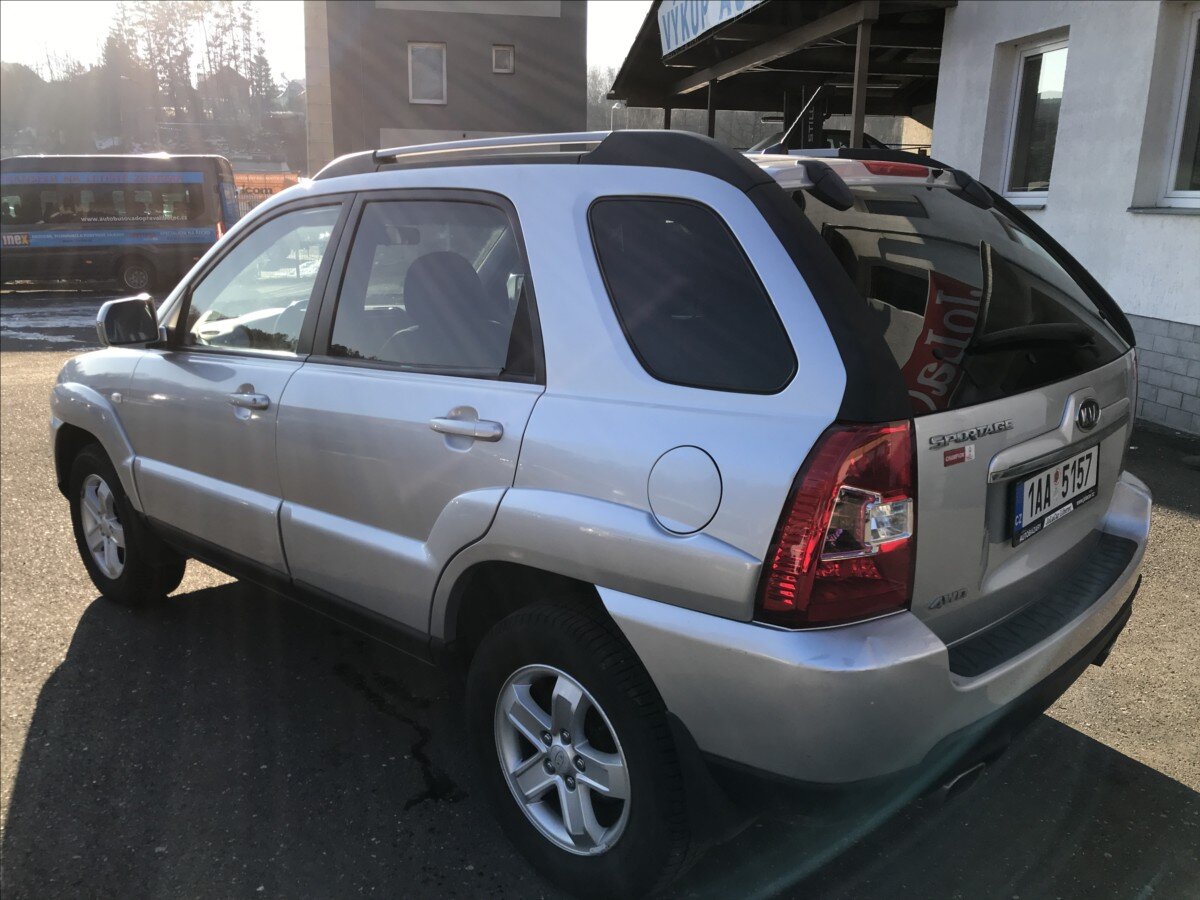 KIA Sportage SUV / Terénní 2,0 l 104 kw