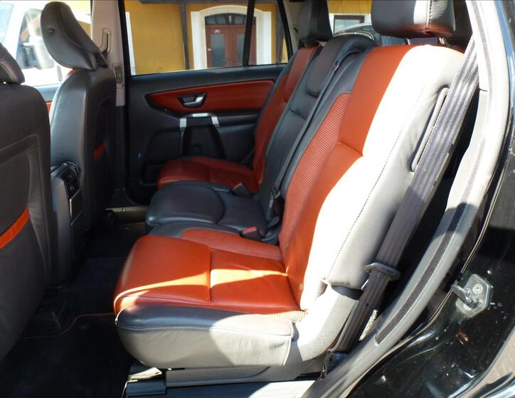 Volvo XC90 19